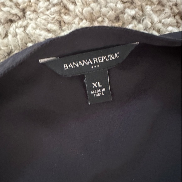 Banana Republic black blouse size XL - Picture 4 of 4
